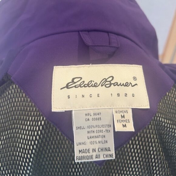 Eddie Bauer Women's Gore-Tex Raincoat - Size M - Picture 6 of 7